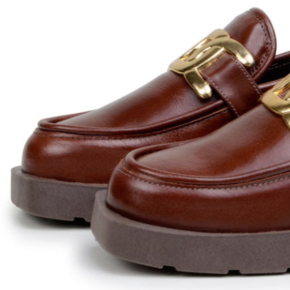 02 sapato loafer feminino confortavel gracy mah couro madeira