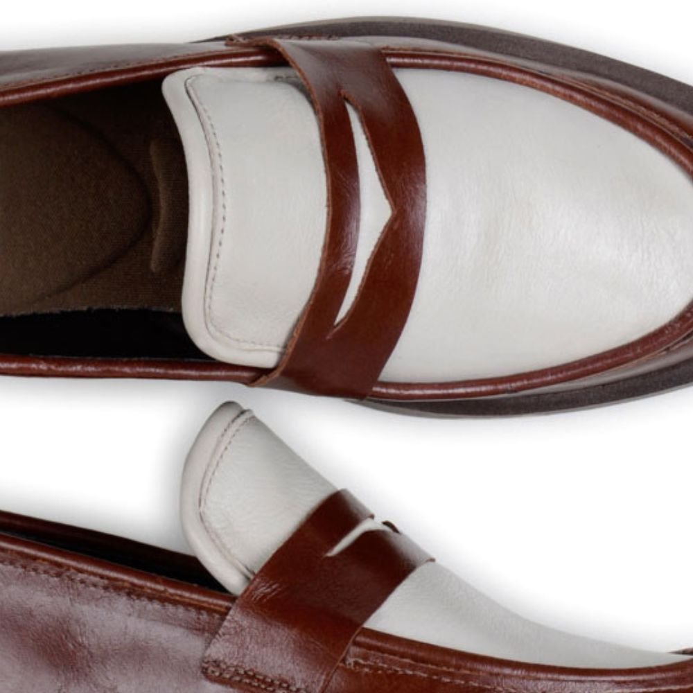 06 sapato loafer feminino confortavel janine mah couro marrom